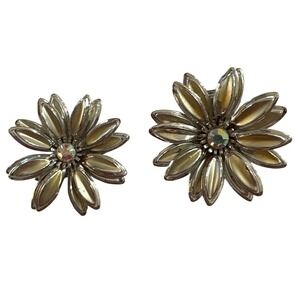 1950s Vintage Flower Clip On Earrings Rhinestone‎ Center Gold Tone Floral